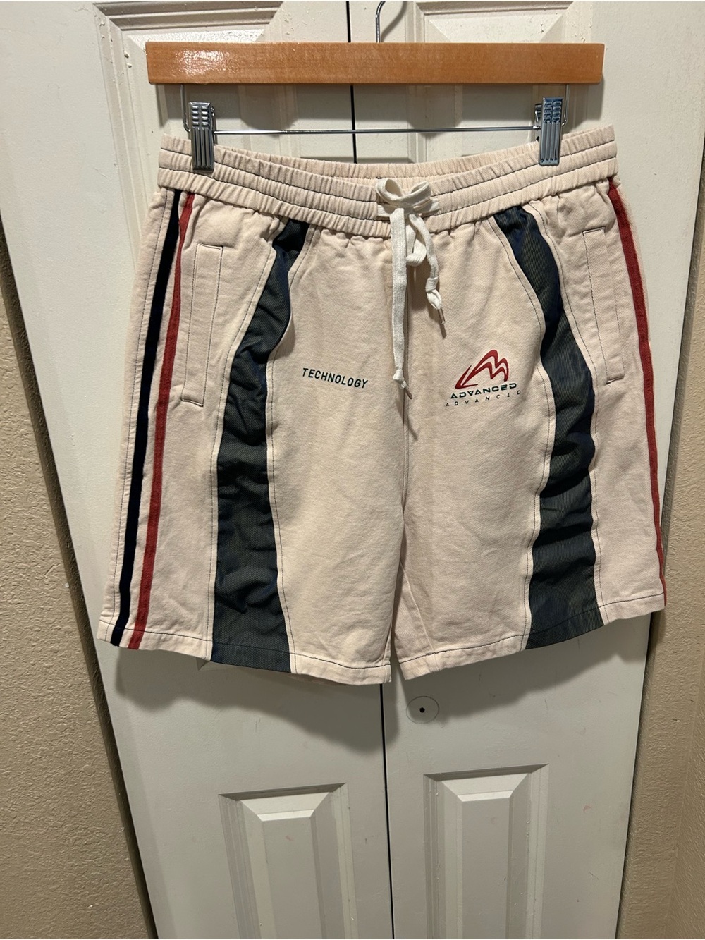 Elfric Eden Casual Men’s Cotton Shorts 6” , size M